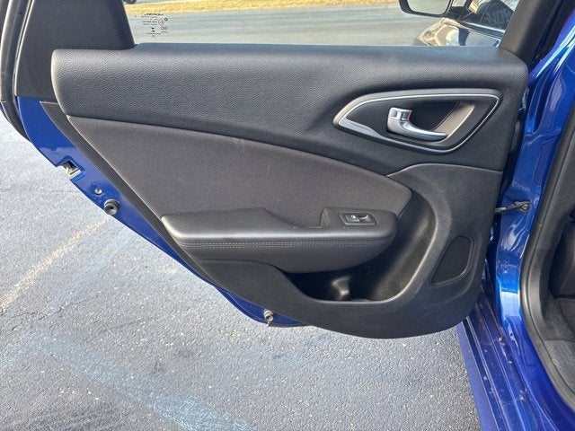 2015 Chrysler 200 Base