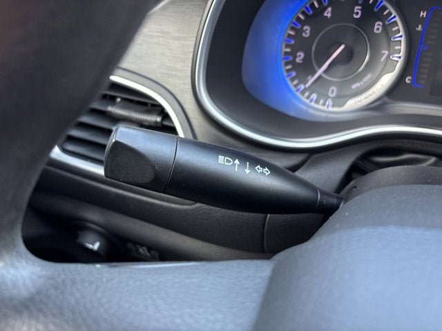 2015 Chrysler 200 Base