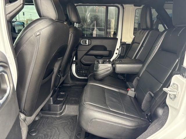 2021 Jeep Wrangler Unlimited Sahara Altitude