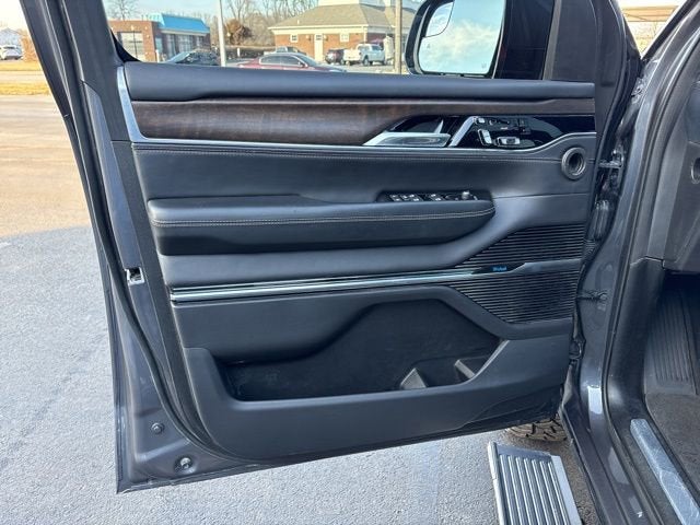 2022 Jeep Grand Wagoneer Series II