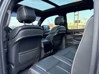 2022 Jeep Grand Wagoneer Series II