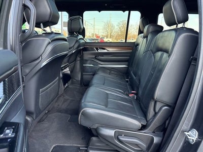 2022 Jeep Grand Wagoneer Series II