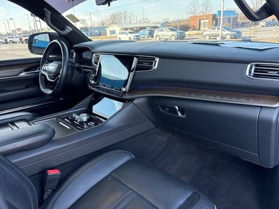 2022 Jeep Grand Wagoneer Series II