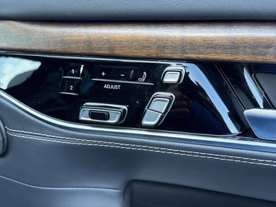 2022 Jeep Grand Wagoneer Series II