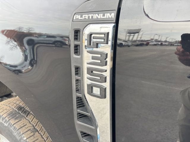 2023 Ford Super Duty F-350 DRW XL