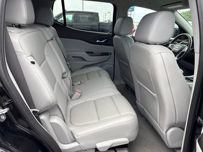 2022 GMC Acadia SLT