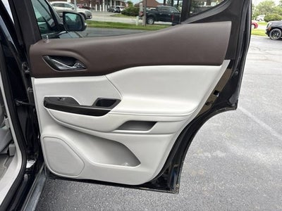 2022 GMC Acadia SLT