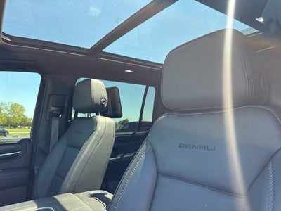 2023 GMC Yukon XL Denali