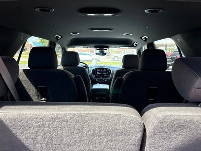 2022 Chevrolet Traverse LT Cloth