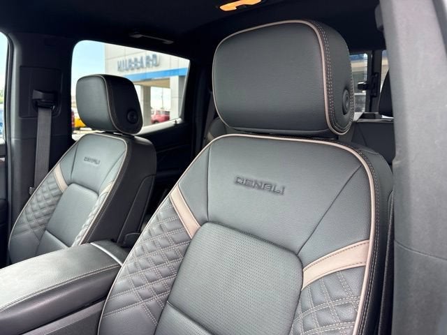 2024 GMC Canyon Denali