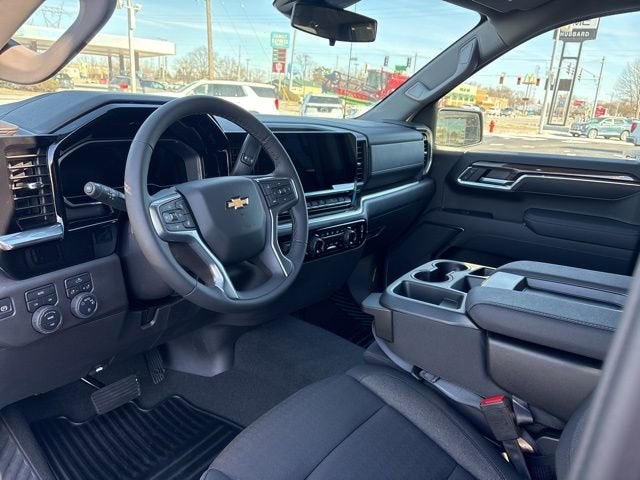 2025 Chevrolet Silverado 1500 LT (2FL)