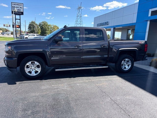 Used 2016 Chevrolet Silverado 1500 LT with VIN 3GCUKREC1GG156802 for sale in Monticello, IN