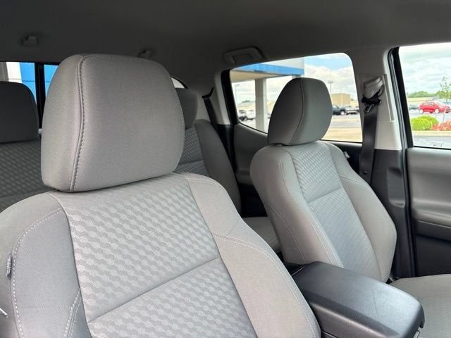 2022 Toyota Tacoma 4WD SR