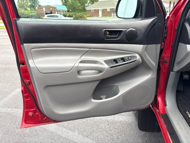 2014 Toyota Tacoma Base