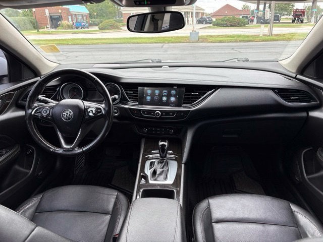 2018 Buick Regal TourX Essence