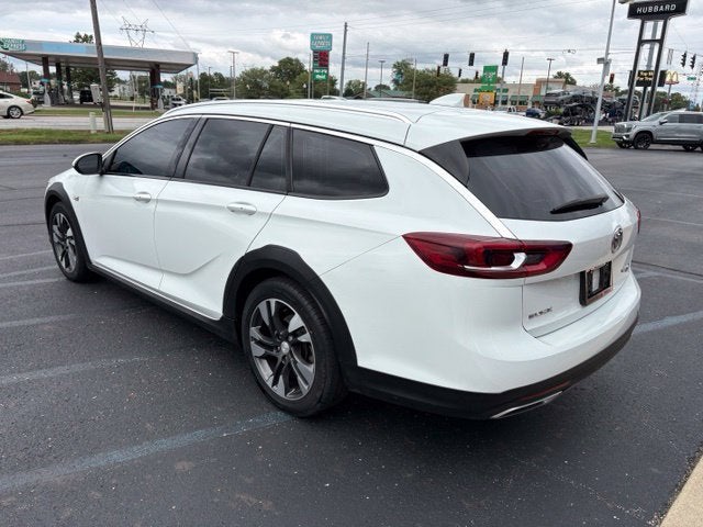2018 Buick Regal TourX Essence