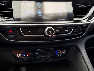 2018 Buick Regal TourX Essence